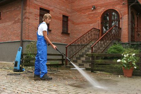 How Professional Pressure Washing Benefits Your Home Or Business