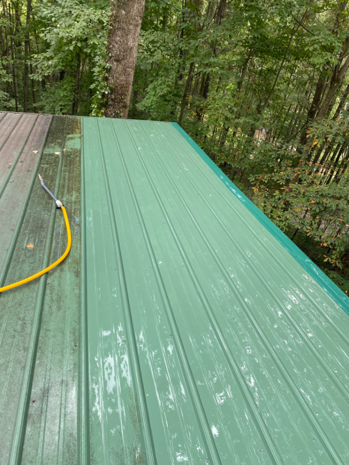 Roof Cleaning and Gutter Cleaning in Waynesville, NC
